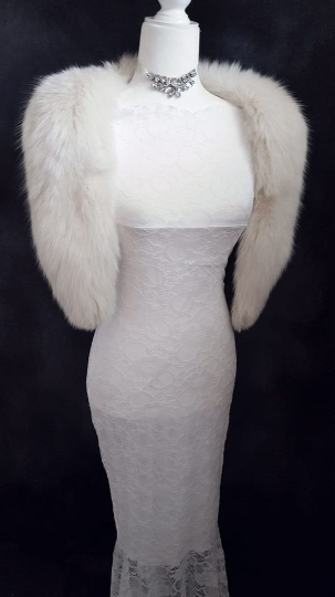 white fox collar